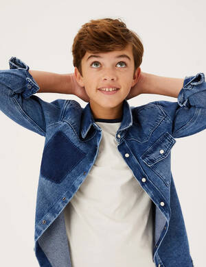 marksandspencer_Kids_Spring22_T87_2574S_chlapecky dvoudilny komplet dzinove kosile a bavlneneho tricka_499Kc_2ks-model.jpg